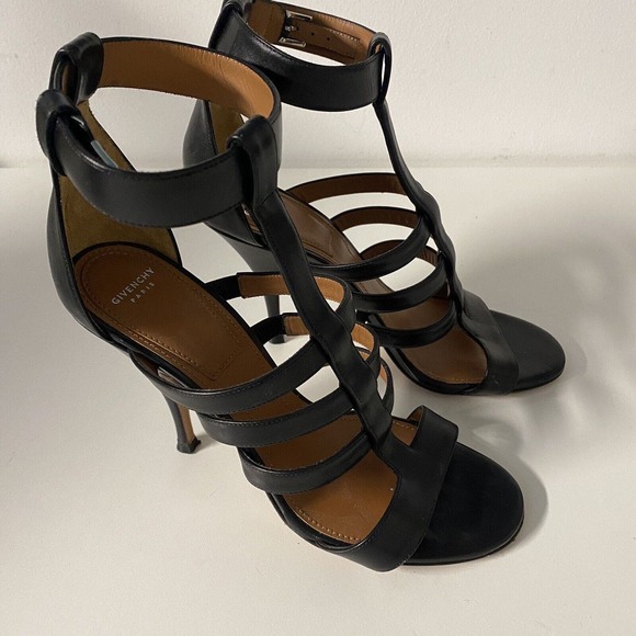 Givenchy Black Leather Kali Strappy Sandal Cage T Strap Open Toe Slim He… - Picture 2 of 9